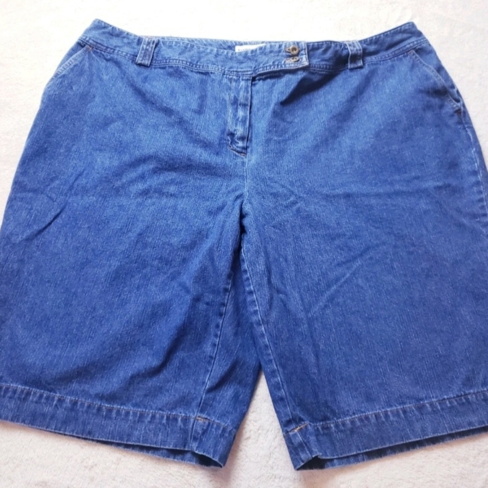 Bamboo Traders Womens Plus Size Denim Jean Shorts Size 24W Button Zipper